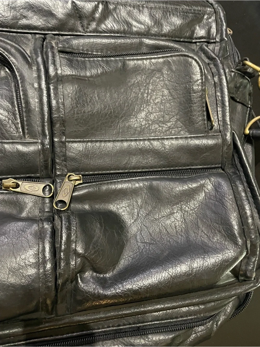 Vintage Black Leather Travel Messenger CarryOn Bag laptop computer luggage